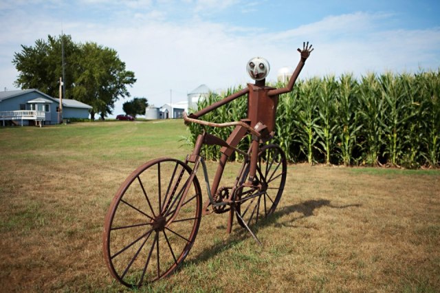 A cool bike sculpture built by an Iowa farmer